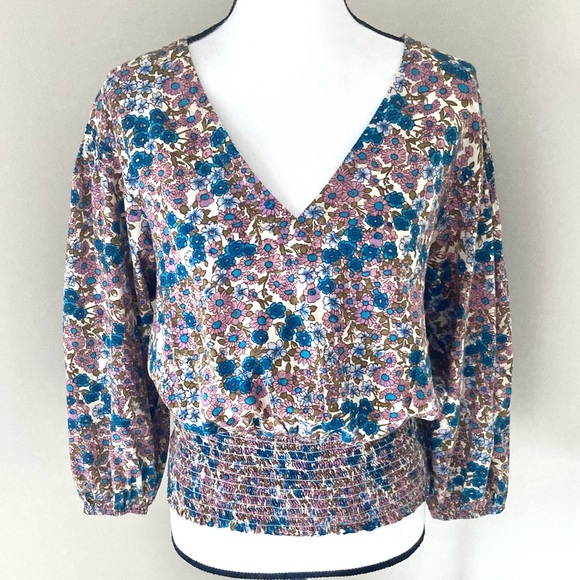Anthropologie Maeve Odette Smocked Floral Top Size L - Picture 3 of 11